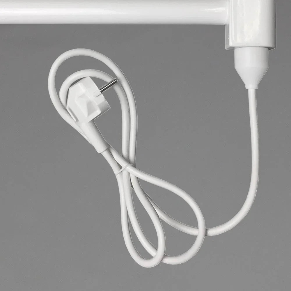 Badheizkörper gerade mit Stecker Elektroheizkörper Handtuchwärmer elektrischer Handtuchhalter Badezimmer Heizung weiß Heizstab - heizkoerper.shop