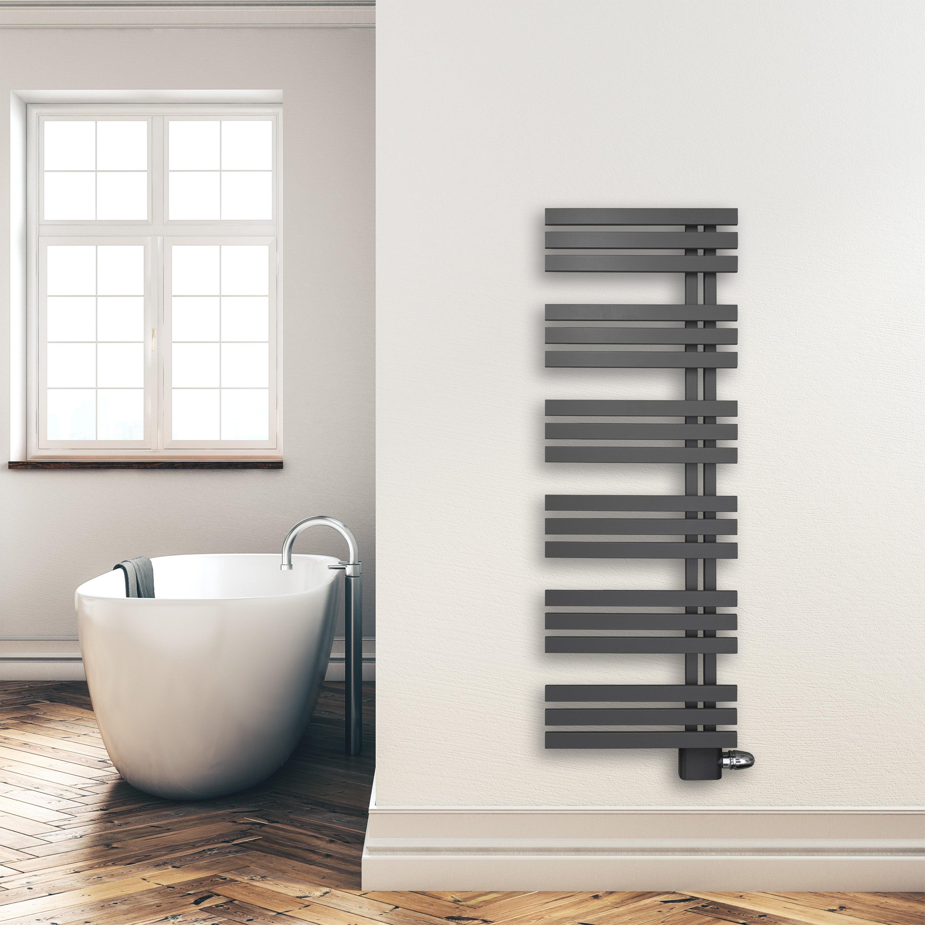Handtuchheizkörper Paneel Heizkörper 1400 x 500 mm anthrazit Handtuch Mittel Anschluss links rechts inkl. Befestigung seitlich offen Montagebeispiel - heizkoerper.shop
