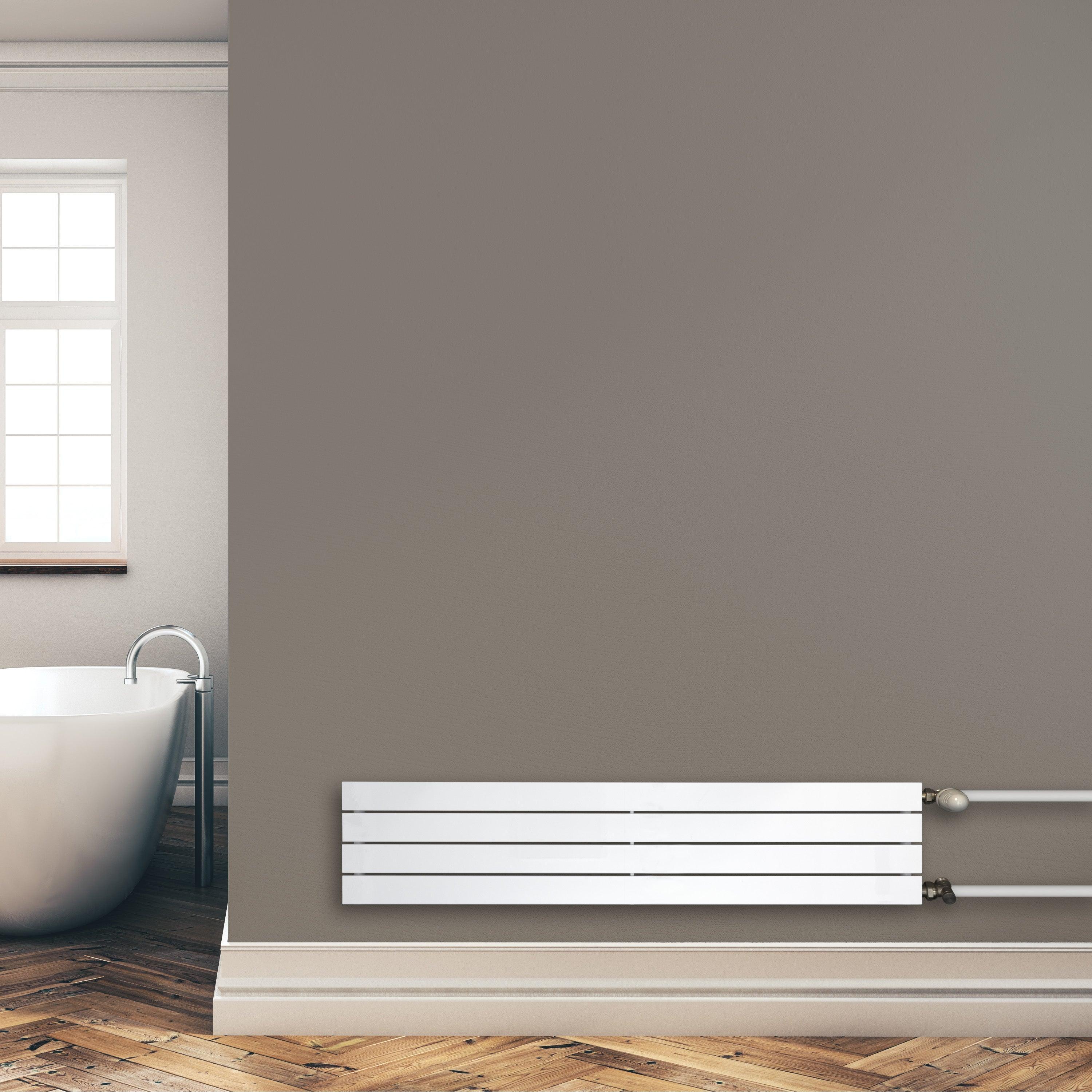 Design Paneelheizkörper 298 x 1400 mm horizontal mit seitlichem Anschluss Heizkörper Badheizkörper flach Montagebeispiel - heizkoerper.shop