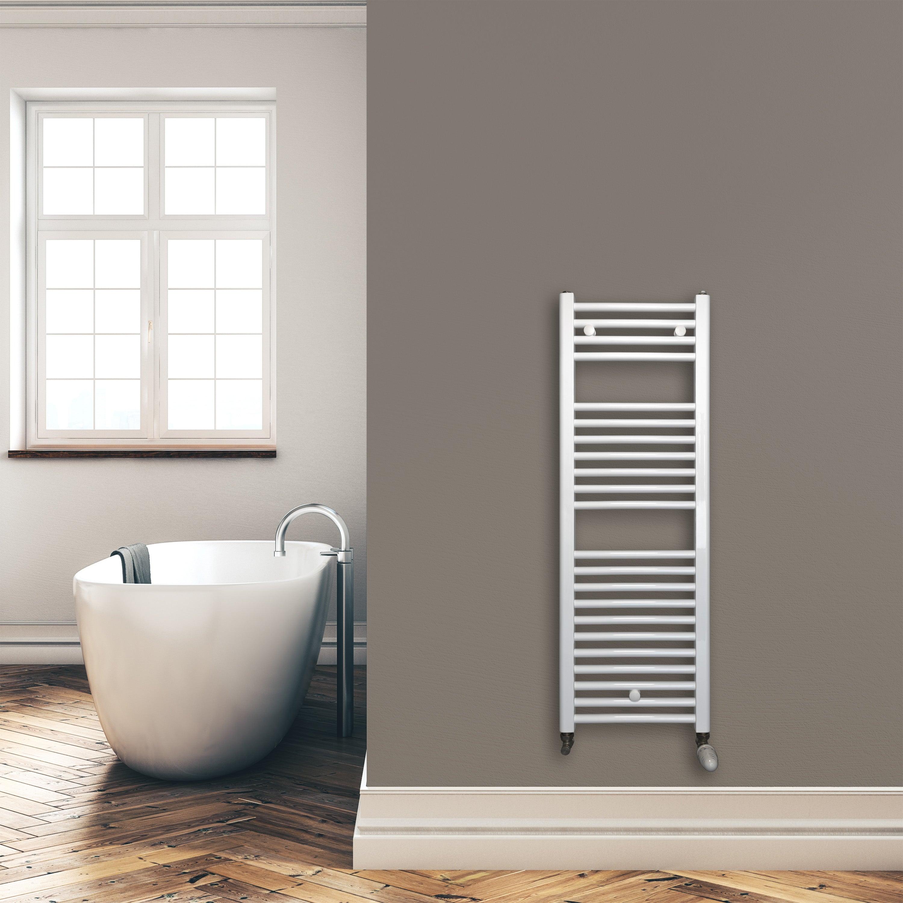 Badheizkörper 1160 x 400 mm gerade mit Standardanschluss Handtuchhalter Badezimmer Heizung Handtuchwärmer weiß Montagebeispiel - heizkoerper.shop