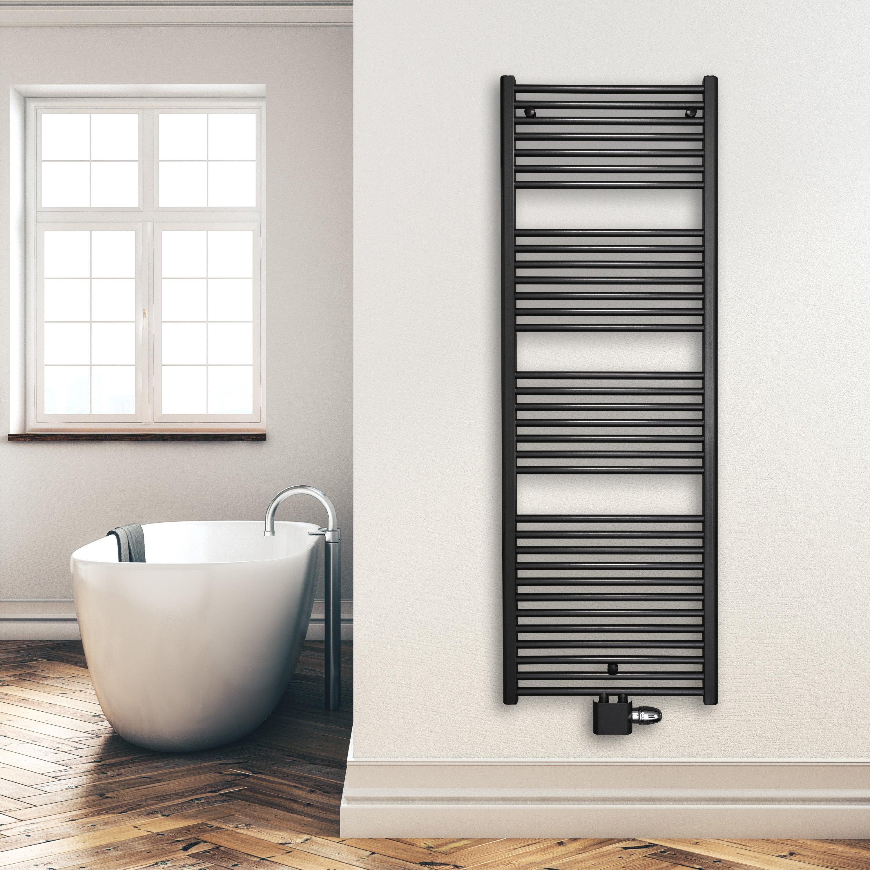 Badheizkörper 1732 x 600 mm gerade mit Mittenanschluss Handtuchhalter Badezimmer Heizung Handtuchwärmer schwarz Montagebeispiel - heizkoerper.shop